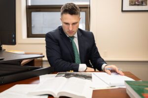 peter richard | how to hire a personal injury lawyer